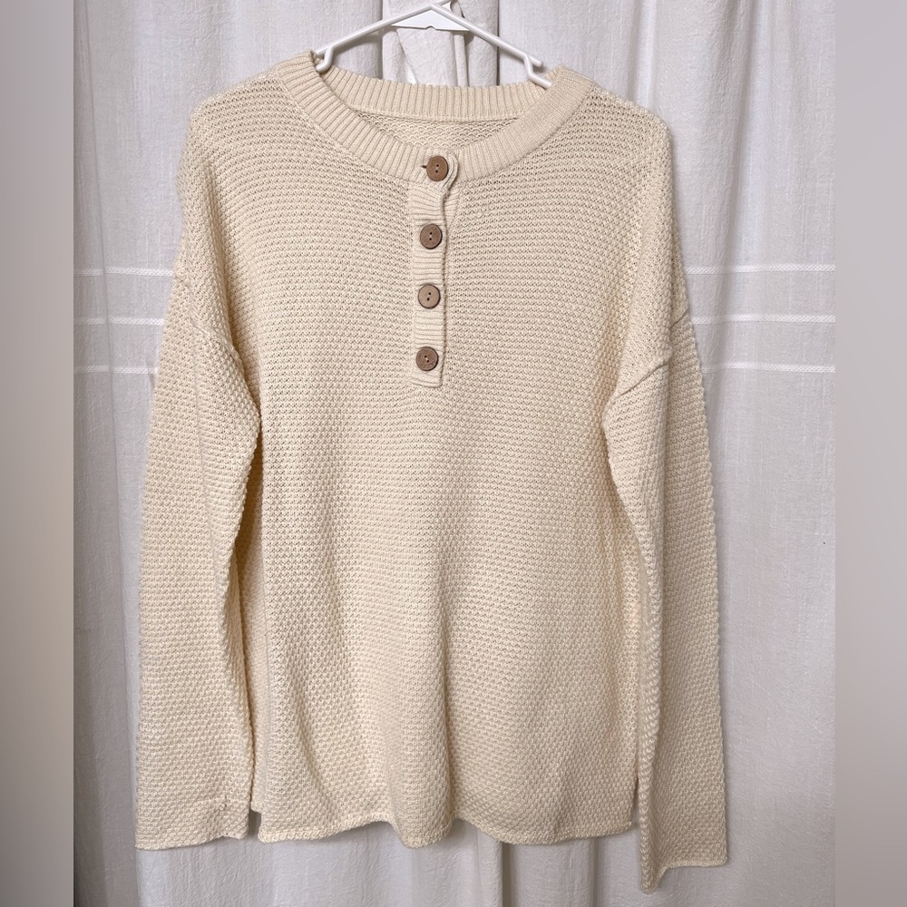 Long Sleeve Cable Knit Pullover